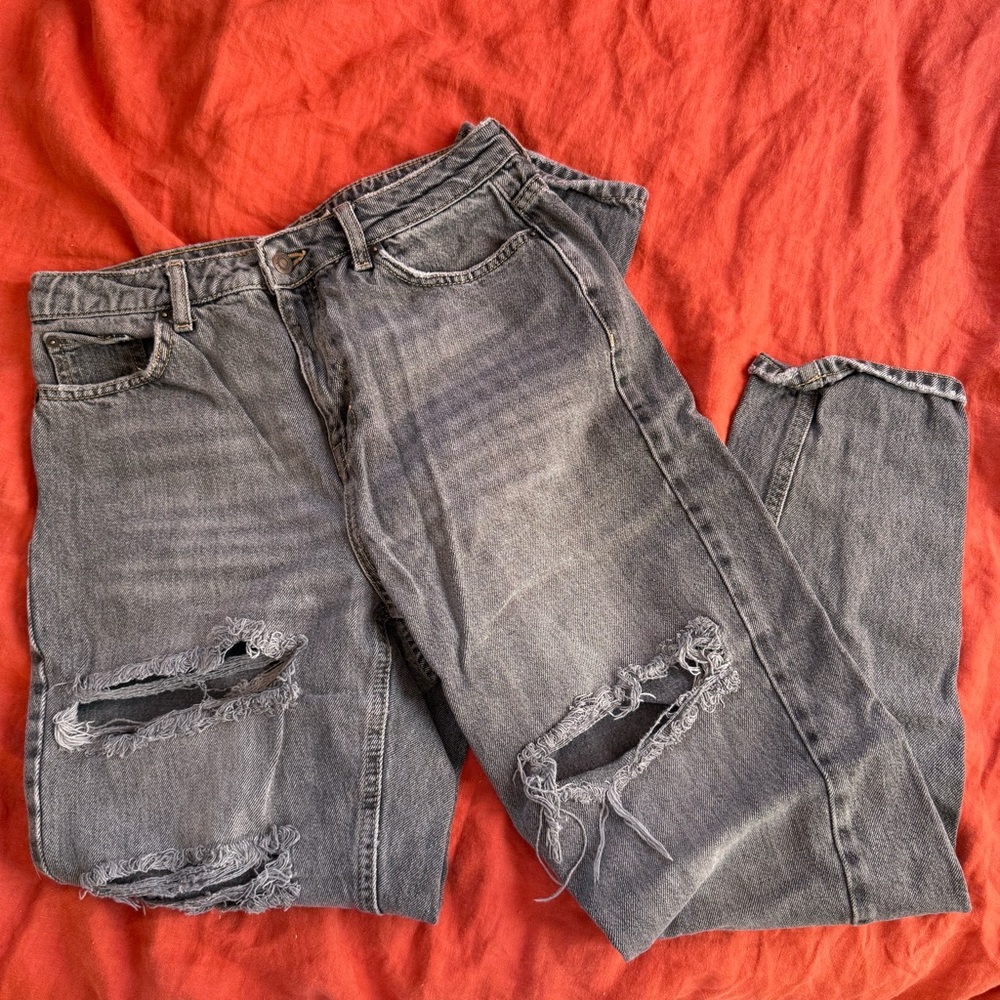 Topshop Distressed Gray Women’s Mom Jeans